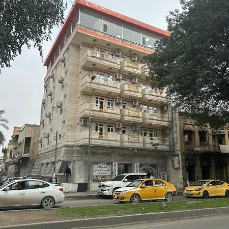 Malik Dijlah Hotel Baghdād Extérieur photo
