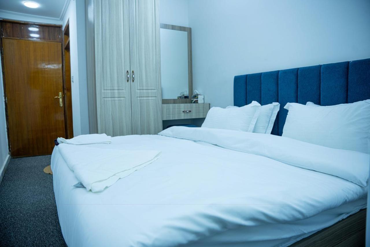 Malik Dijlah Hotel Baghdād Extérieur photo