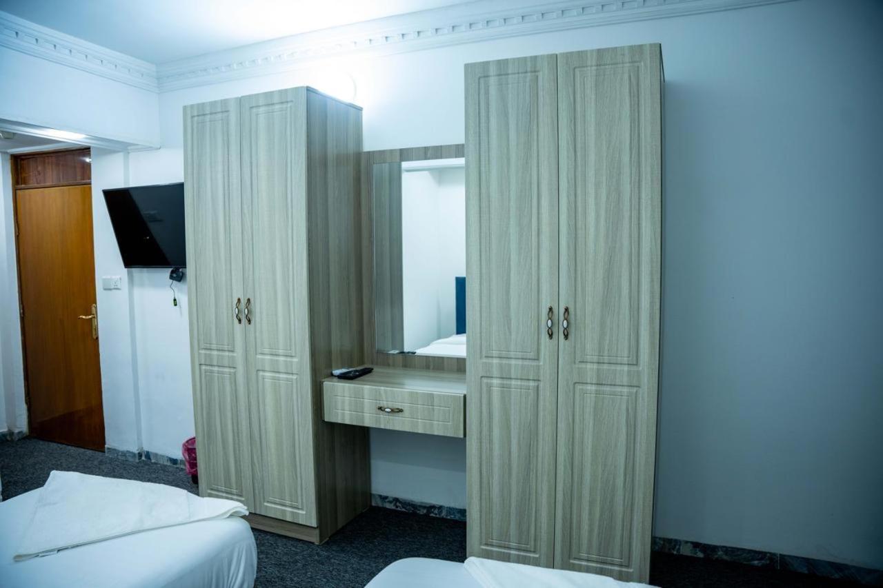 Malik Dijlah Hotel Baghdād Extérieur photo