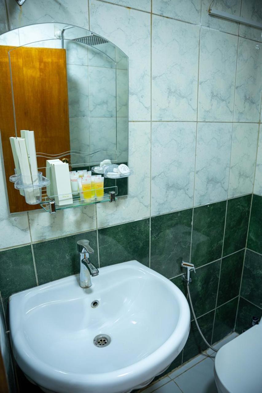 Malik Dijlah Hotel Baghdād Extérieur photo