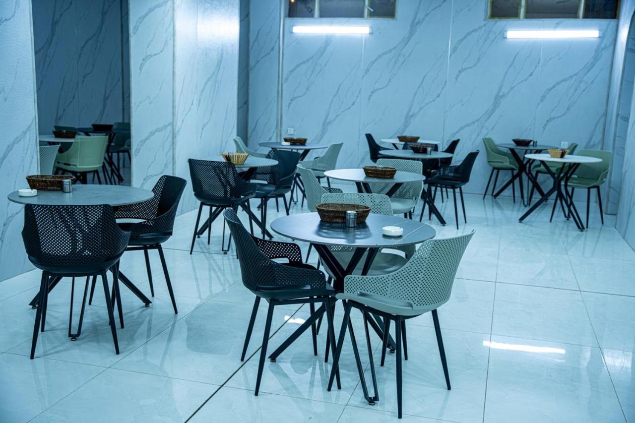 Malik Dijlah Hotel Baghdād Extérieur photo